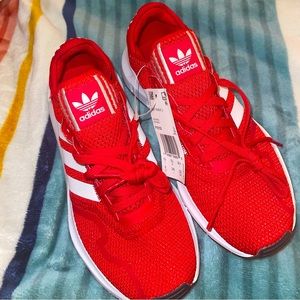 Adidas Size 6 NWT